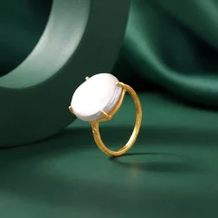 Golden Sigourney Pearl Ring (Size 12)
