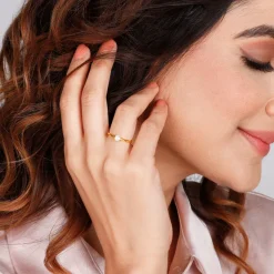Golden Swivel Love Solitaire Ring