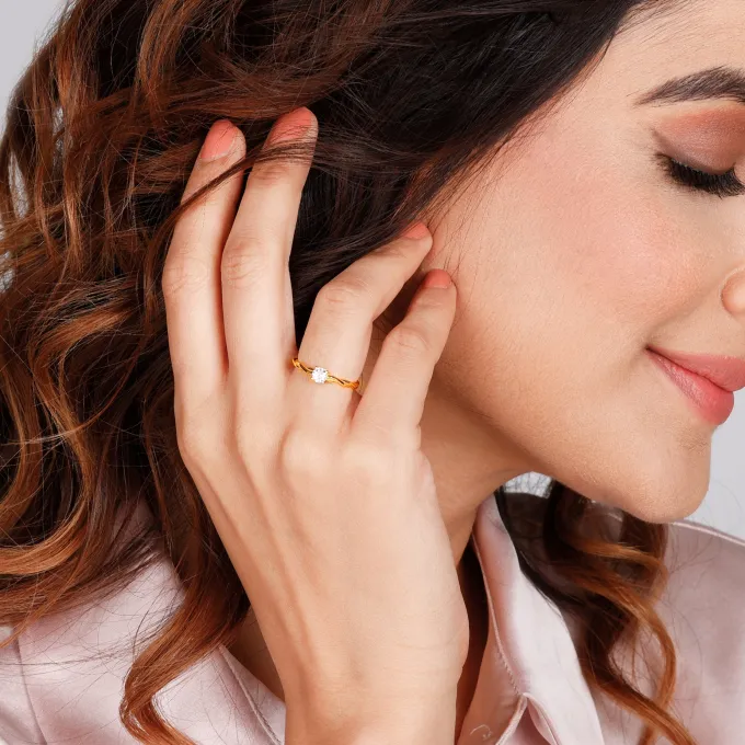 Golden Swivel Love Solitaire Ring