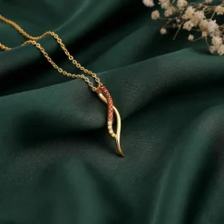 Golden Tanirika Pendant With Link Chain