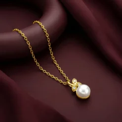 Golden Theda Blossom Pearl Pendant with Link Chain