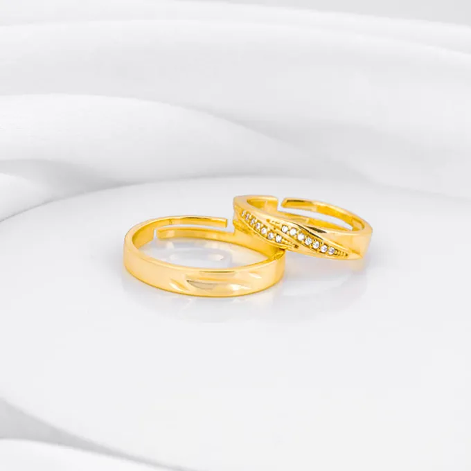 Golden Vintage Couple Bands