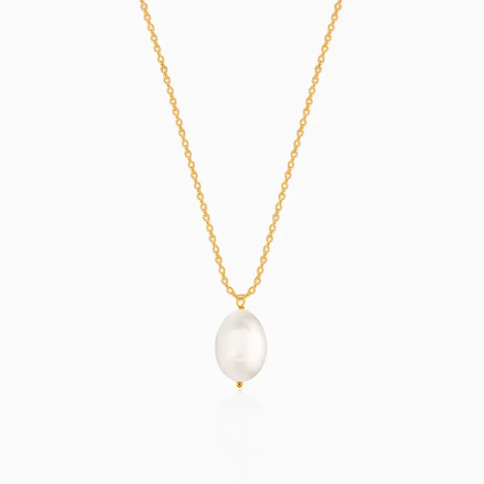 Golden Zooey Pearl Necklace