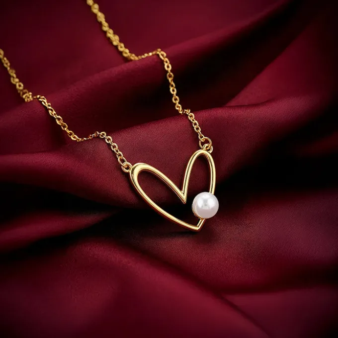 Kriti Sanon Golden Saranghae Necklace