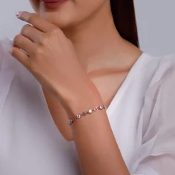 Kriti Sanon Rose Gold Heartlock Bracelet