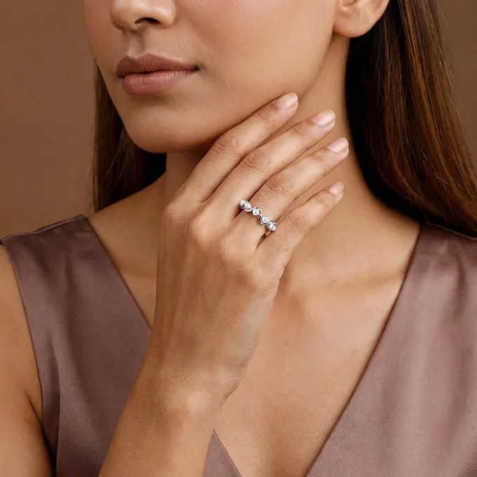 Kriti Sanon Silver Dorothy Pearl Ring (Size 12)