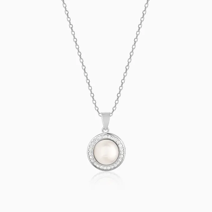 Kriti Sanon Silver Pearl Pendant with Link Chain