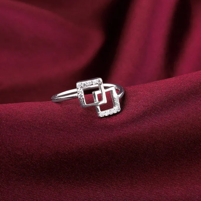 Kriti Sanon Silver Square Duo Ring