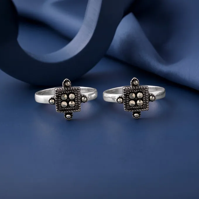 Oxidised Silver Chaturasra Toe Rings