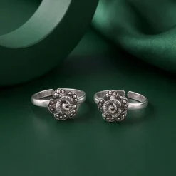 Oxidised Silver Nayra Toe Rings