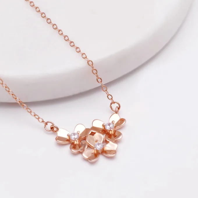 Rose Gold Blooming Flower Necklace