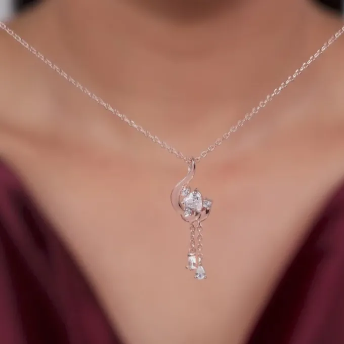 Rose Gold Carry Your Heart Pendant With Link Chain