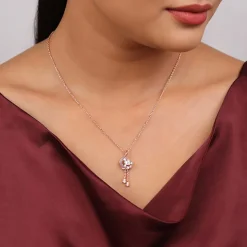 Rose Gold Carry Your Heart Pendant With Link Chain
