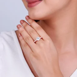 Rose Gold Classic Shimmering Ring