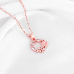 Rose Gold Drop Wreath Pendant With Link Chain