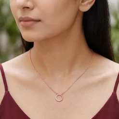 Rose Gold Gleaming Circle Necklace