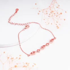Rose Gold Interlocked Bracelet