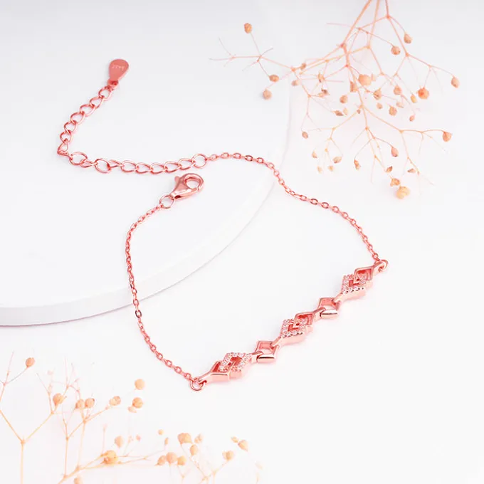 Rose Gold Interlocked Bracelet