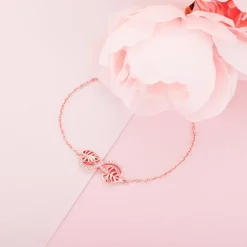 Rose Gold Intertwined Leaves Bracelet