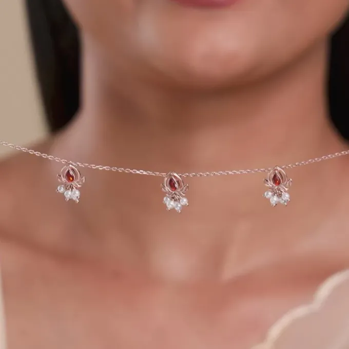 Rose Gold Iris Necklace