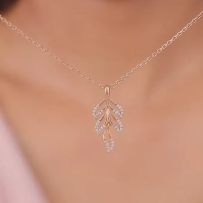 Rose Gold Komal Pankh Pendant With Link Chain