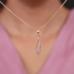 Rose Gold Leaflet Pendant With Link Chain