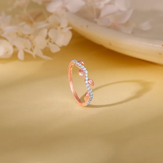Rose Gold Leafy Legacy Diamond Ring