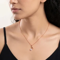 Rose Gold Melody Pendant With Link Chain