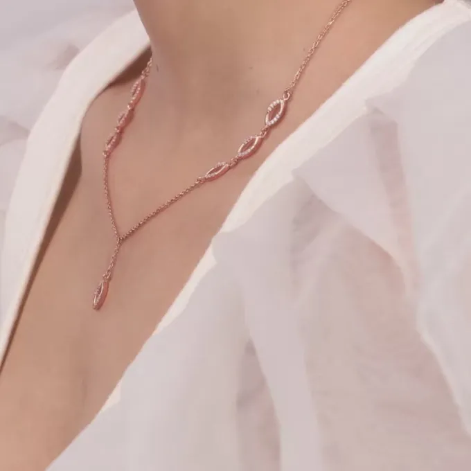 Rose Gold Regal Radiance Necklace