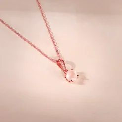 Rose Gold Rose Quartz Pendant With Link Chain