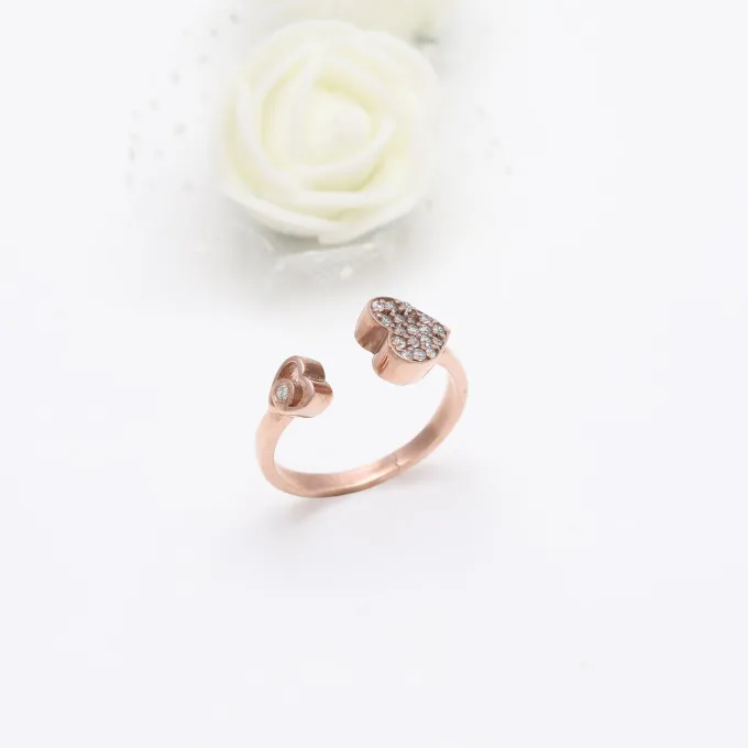 Rose Gold Sparkling Heart Ring