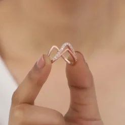 Rose Gold Sparkling Spirits Vanki Ring