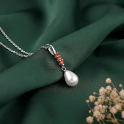 Silver Althea Pendant With Link Chain