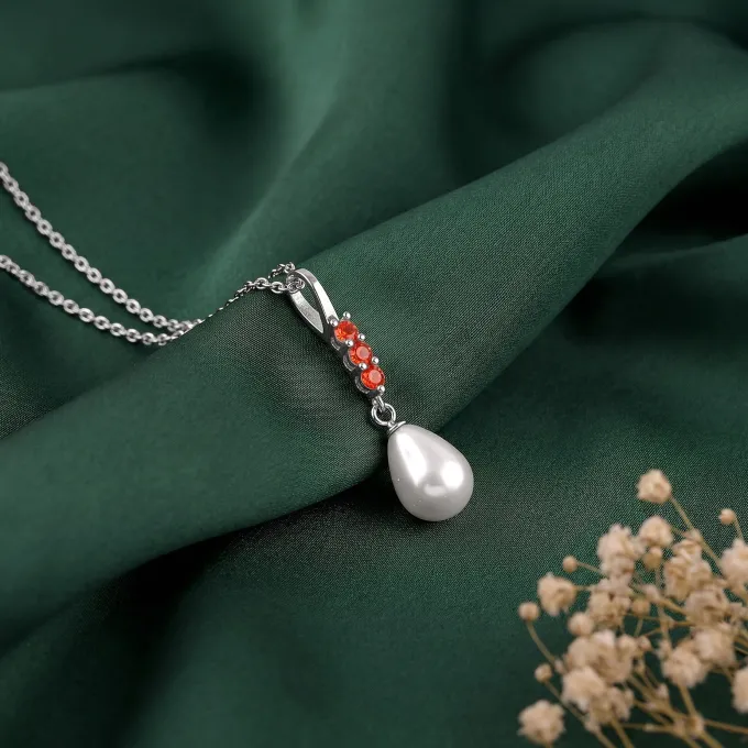 Silver Althea Pendant With Link Chain