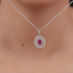 Silver Beauty Drop Pendant With Link Chain