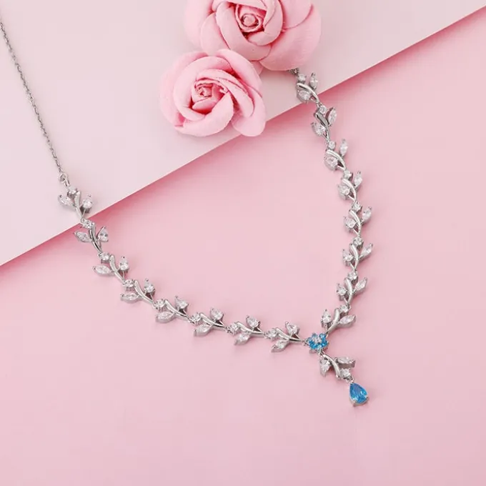 Silver Blue Daisy Necklace