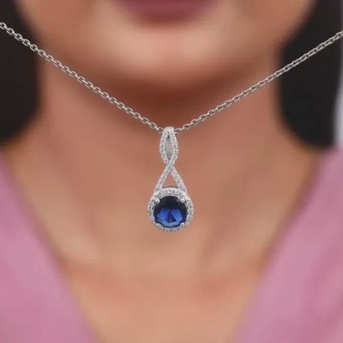 Silver Blue-maze Pendant With Link Chain
