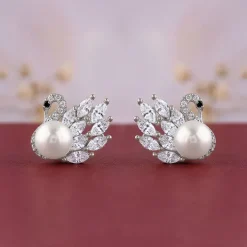 Silver Chloe Pearl Earrings