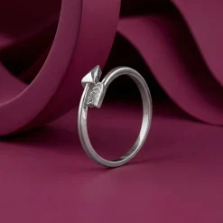 Silver Classy Arrow Ring