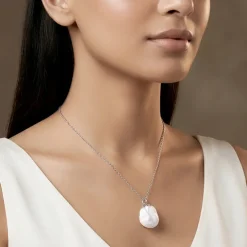 Silver Claudette Pearl Pendant with Link Chain
