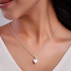 Silver Coeur Pendant with Link Chain
