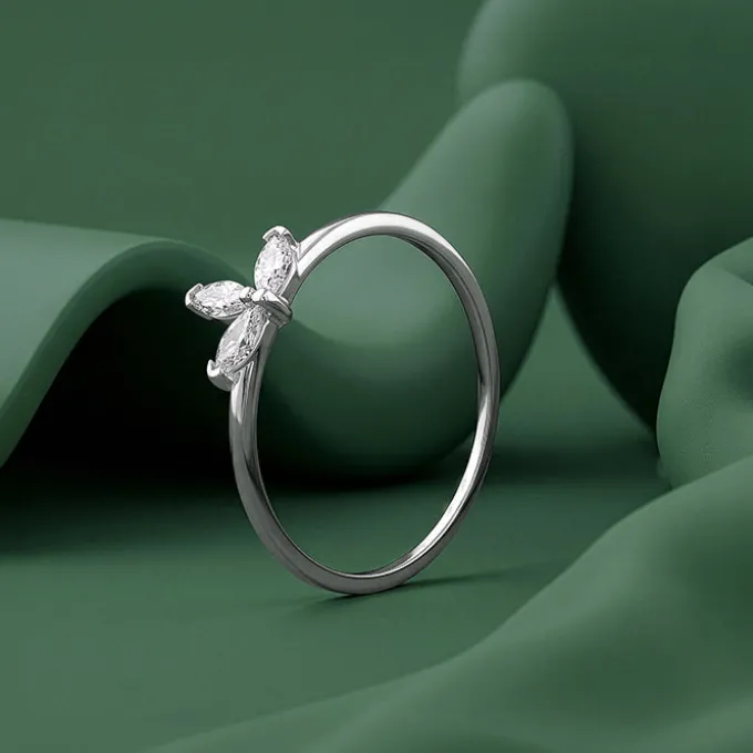 Silver Flora Trine Ring