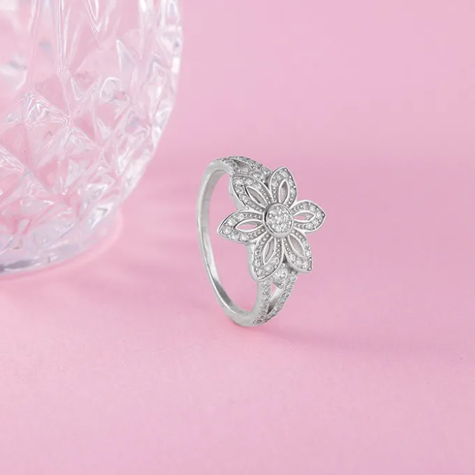 Silver Flower Of The Field Ring
