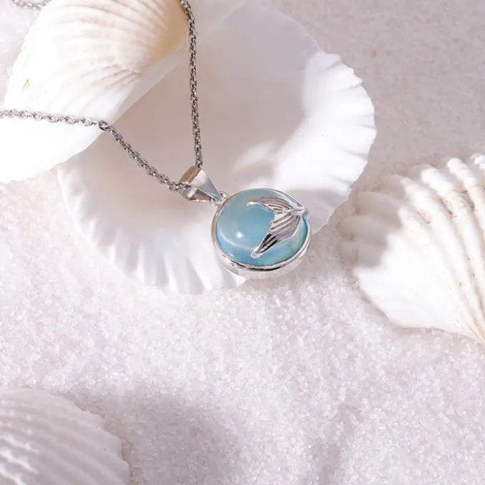 Silver Gleaming Blue Fish Tail Pendant with Link Chain