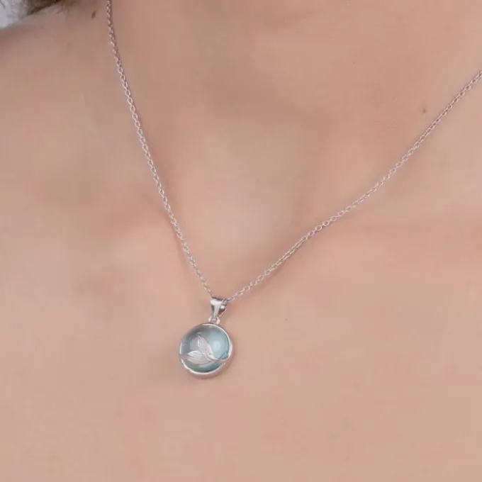 Silver Gleaming Blue Fish Tail Pendant with Link Chain