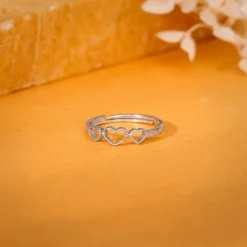 Silver Gleaming Love Ring