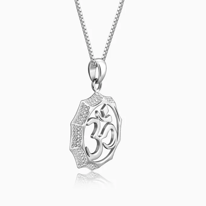 Silver Graceful Om Pendant With Box Chain For Him