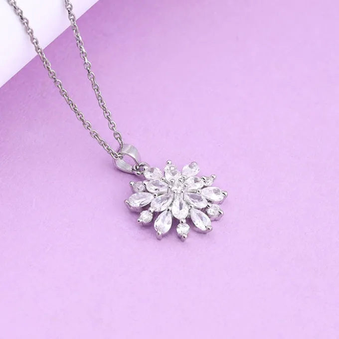 Silver Heavenly Flower Pendant With Box Chain