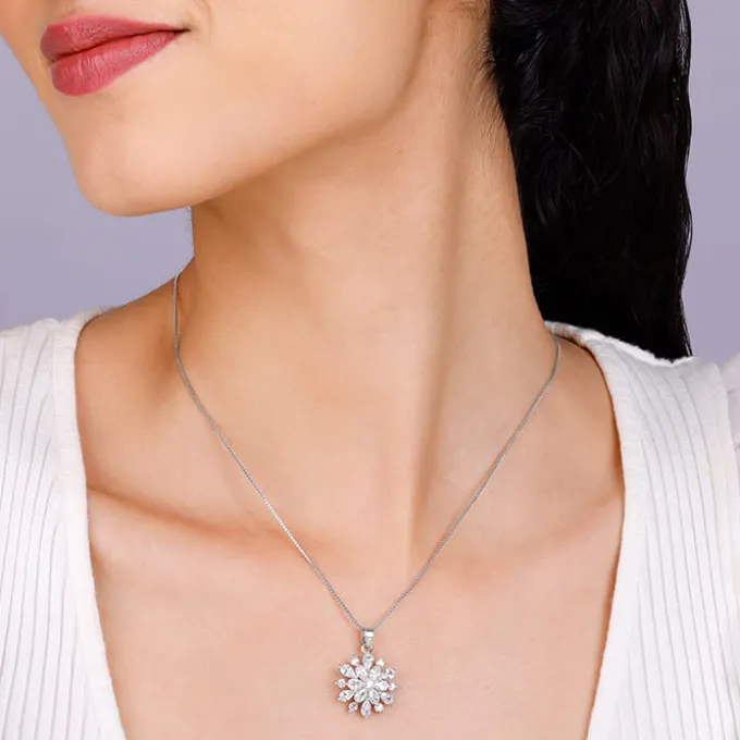 Silver Heavenly Flower Pendant With Box Chain