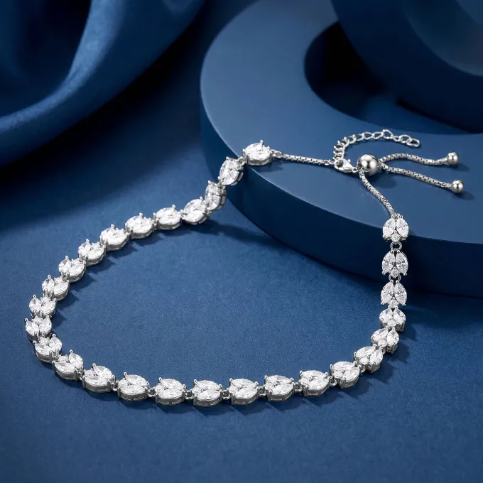 Silver Leaf Glow Choker Necklace